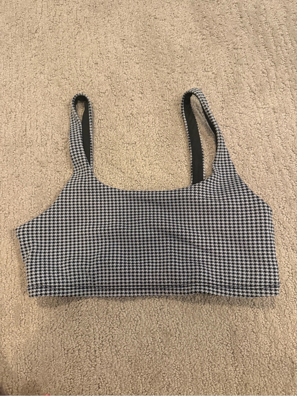 ALO Yoga Houndstooth Scoop Sports Bra - Black & White